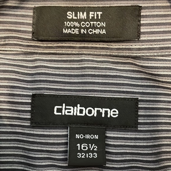 Mens Long Sleeve Dress Shirt, Size 16 1/2 , 32/33, Navy/grey pinstripe pattern - Picture 5 of 6